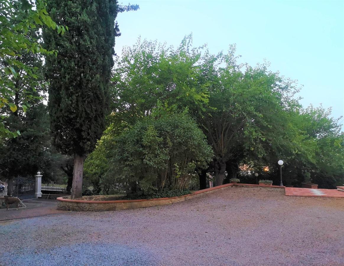 سينالونغا Maison Tuscany Bed&Breakfast المظهر الخارجي الصورة