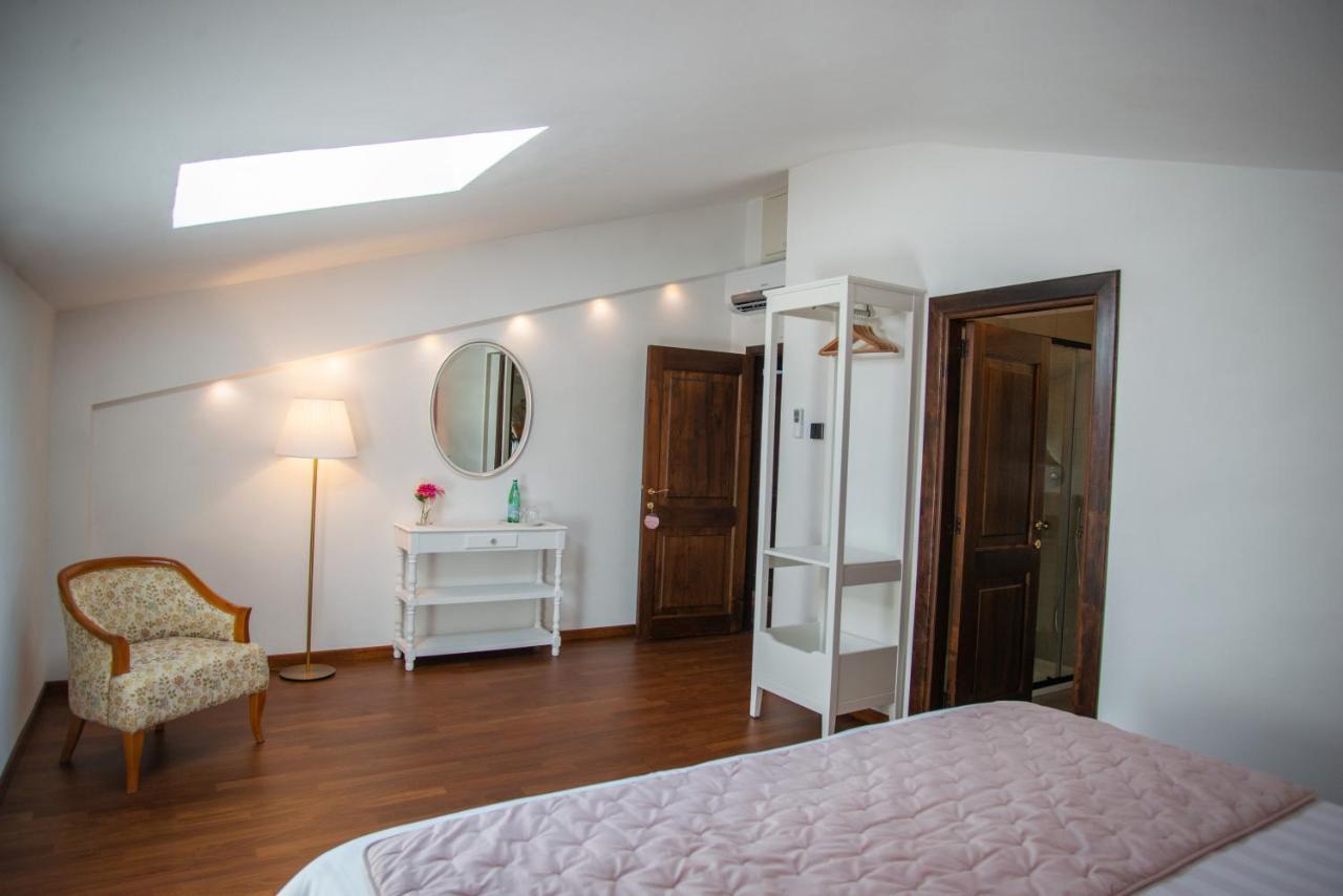 سينالونغا Maison Tuscany Bed&Breakfast المظهر الخارجي الصورة