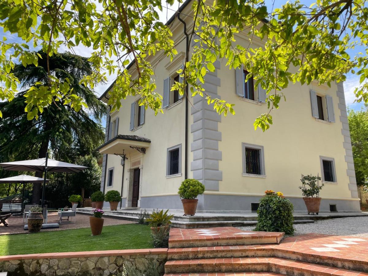 سينالونغا Maison Tuscany Bed&Breakfast المظهر الخارجي الصورة